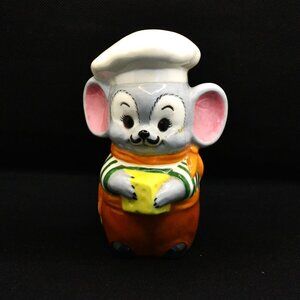 Vintage Alabaster Molds Hobbyist Grated Cheese Shaker Whimsical Mouse Design MCM